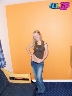 Blonde girlfriend strips in - N