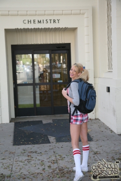 Kaylee Hilton - N