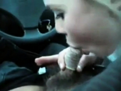 teen-gives-condom-blowjob-in-car