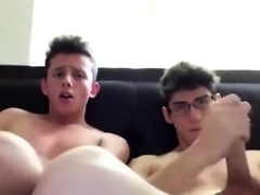 2-straight-friends-load-on-cam