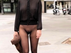 No skirt seamless pantyhose in public