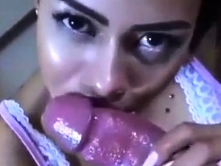 She Likes To Suck And To Swallow