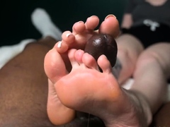 ouilovetoes-aka-ouilovetoes-onlyfans-my-first-footjob