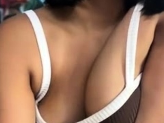 Webcam Teen masturbates and pretends you came in her mouth