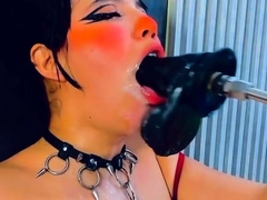 Amateur brunette ariana marie solo toying