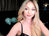 sexy amateur hot blonde teen show webcam