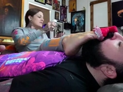 Footpunkz - Tattooed Babe Sneaks In To Give Foot Smelling