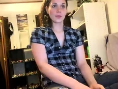 cute-blonde-amateur-webcam-teen-masturbating