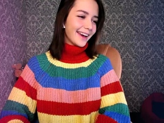 hot-amateur-webcam-teen-masturbates-for-their-fans