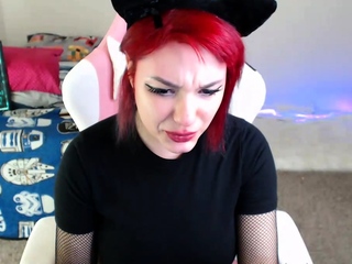 Amateur RedHead Sex Show on WebCam iveCamGirls