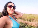 Amateur Outdoor Brunette Masturbates