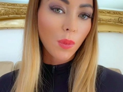 Solo Girls Masturbate Until Orgasm For