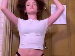 Amateur big ass brunette teen with