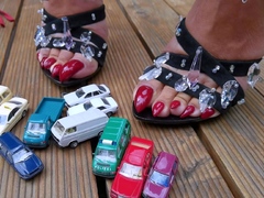 Linsey Dawn solo foot fetish