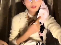 mom-amateur-webcam-pussy-masturbate