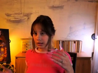 Amateur super hot brunette masturbating 3 mp4