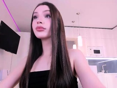 amateur-webcam-teen-flashes-masturbates