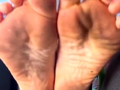 Amateur Foot Fetish Girlfriend Sucks and gives a Footjob