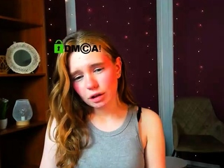 Amateur webcam girl masturbate big dildo